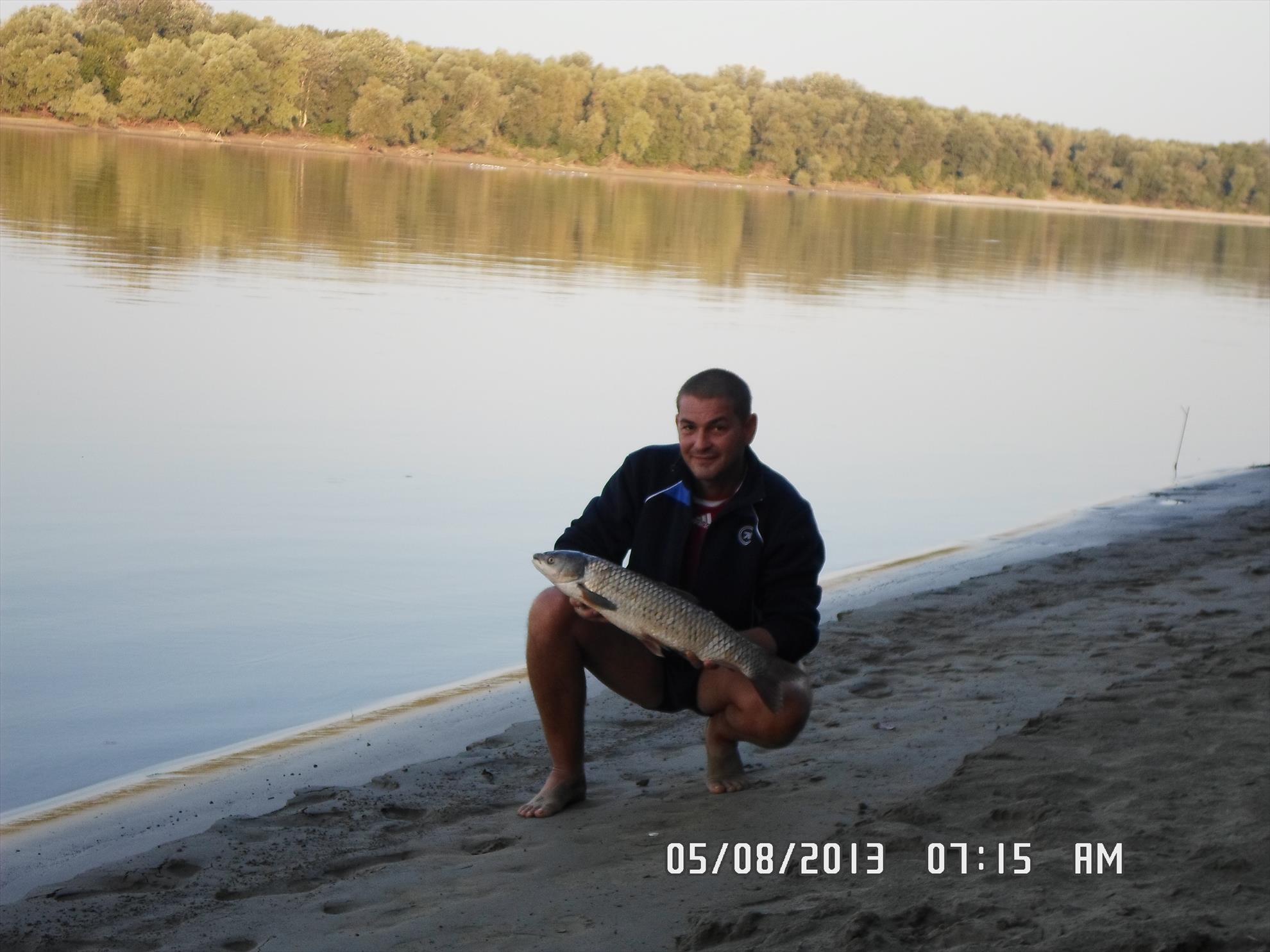 pescuit pe dunare - sam00641.JPG